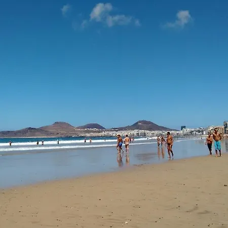 Centrico Cerca Playa, Silencioso, Comodo, Moderno Apartment *