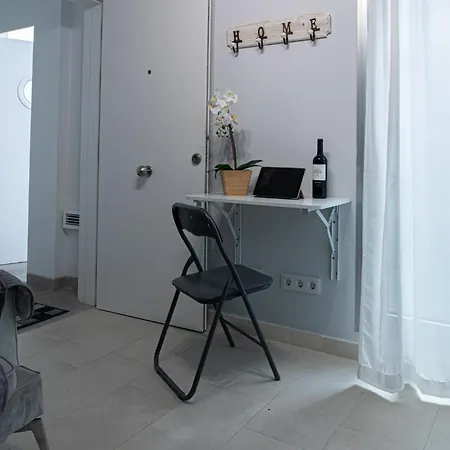 Centrico Cerca Playa, Silencioso, Comodo, Moderno Appartement *